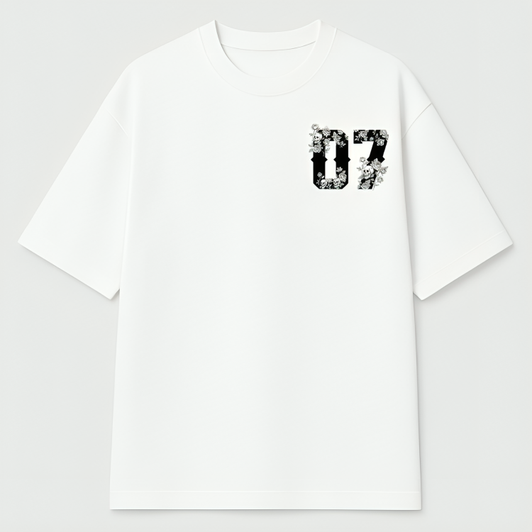 Void 07 Oversized graphic tee